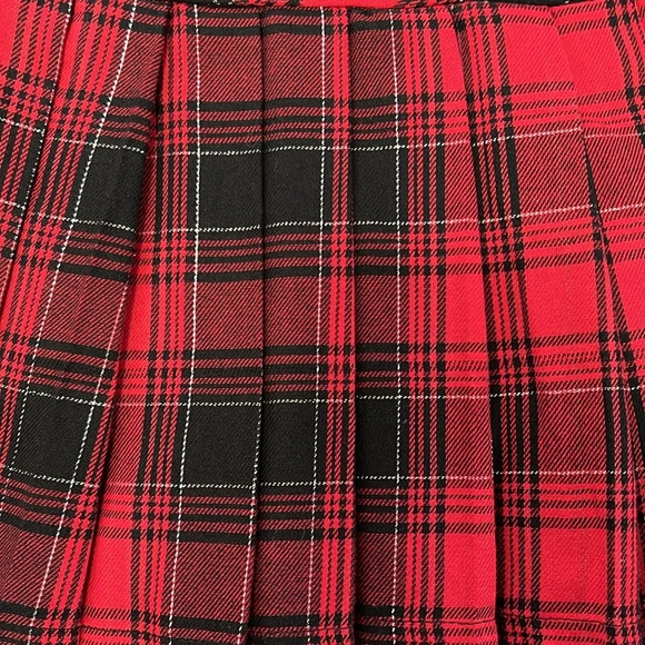 Rare Collections Black and Red Dress. One of my favorites on—looks beautiful! - Picture 6 of 6